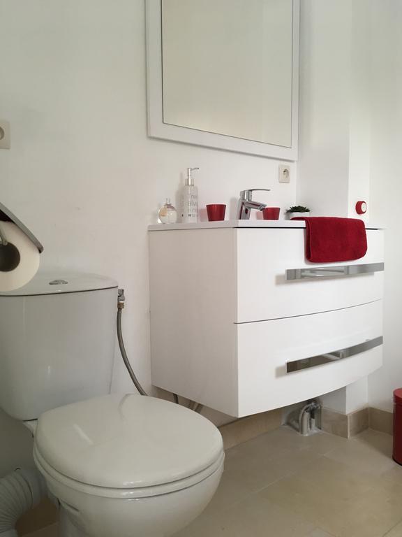 Chambres D'Hotes Des Tours A La Rochelle ลาโรแชล ภายนอก รูปภาพ